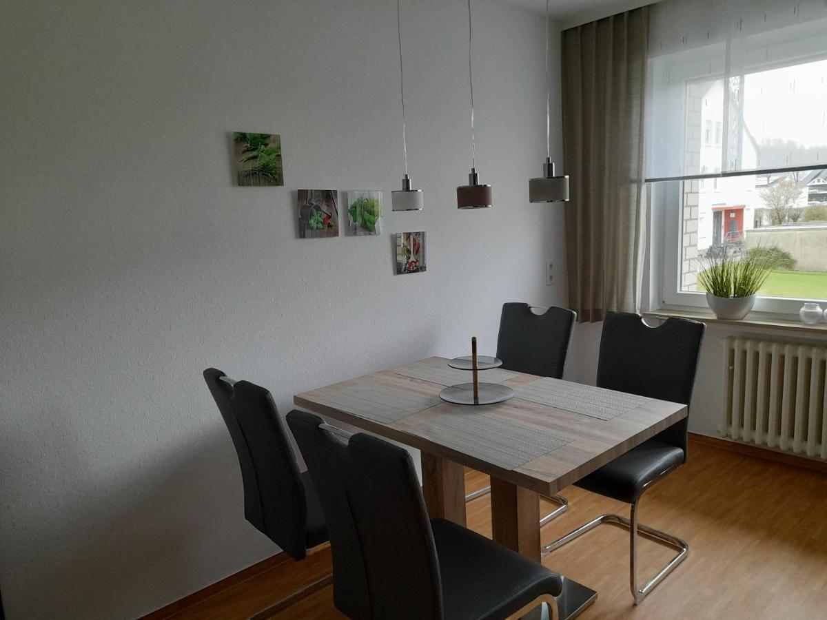 Ferienwohnung Und Gaestezimmer Iburgblick Bad Driburg Exterior foto